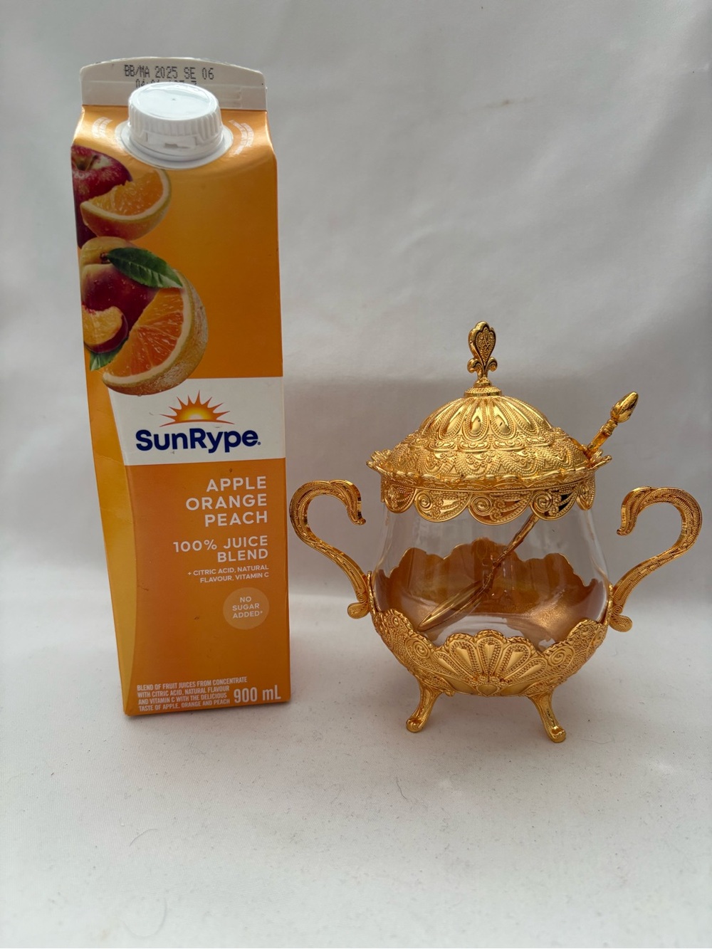 Simhoa Gold tone, lid, sugar bowl/ spoon